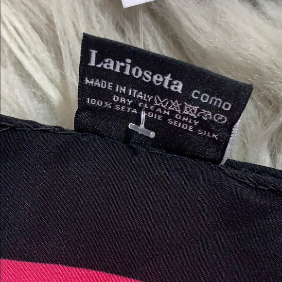 Moschino - Heart Silk Scarf - Picture 4 of 5